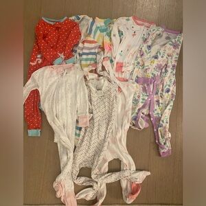 🆕 2T Burt’s Bees and Carters girls sleep suit bundle